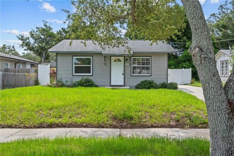 House in Clearwater, Florida 2 bedrooms, 82.13 sq.m. № 1795624 - photo 1