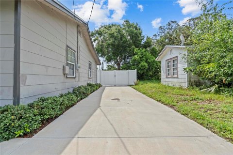 House in Clearwater, Florida 2 bedrooms, 82.13 sq.m. № 1795624 - photo 7