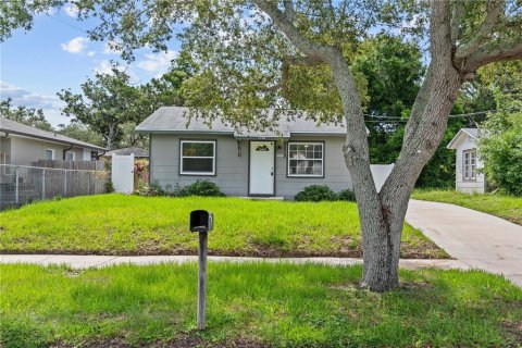 House in Clearwater, Florida 2 bedrooms, 82.13 sq.m. № 1795624 - photo 4