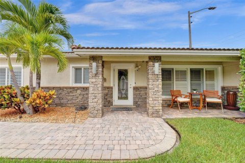 Villa ou maison à Fort Lauderdale, Floride 4 chambres, 276.48 m2 № 2268135