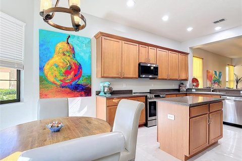 Villa ou maison à vendre à Poinciana, Floride: 2 chambres, 229.56 m2 № 1838530 - photo 20