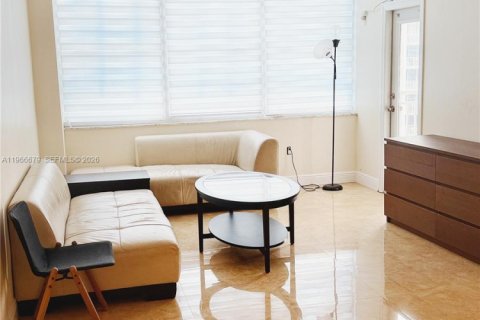 Condo in Aventura, Florida, 1 bedroom  № 2043130 - photo 7
