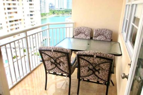 Condo in Aventura, Florida, 1 bedroom  № 2043130 - photo 3