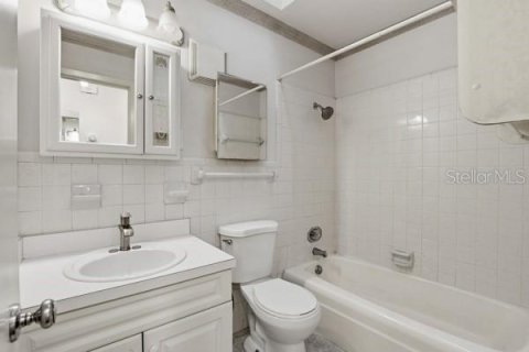 Villa ou maison à vendre à Gainesville, Floride: 3 chambres, 178.19 m2 № 2215949 - photo 27