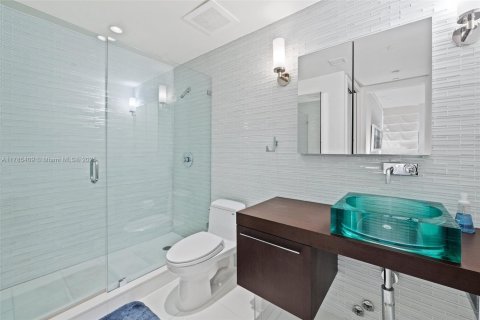 Condo in Aventura, Florida, 2 bedrooms  № 1864733 - photo 19