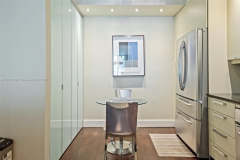 Condo in Aventura, Florida, 2 bedrooms  № 1864733 - photo 15
