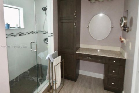 Casa en venta en Davie, Florida, 4 dormitorios, 177.26 m2 № 2035884 - foto 30