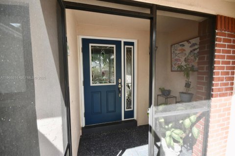 Casa en venta en Davie, Florida, 4 dormitorios, 177.26 m2 № 2035884 - foto 9
