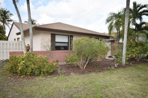 Casa en venta en Davie, Florida, 4 dormitorios, 177.26 m2 № 2035884 - foto 4