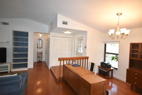 Casa en venta en Davie, Florida, 4 dormitorios, 177.26 m2 № 2035884 - foto 25