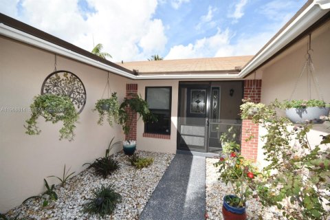 Casa en venta en Davie, Florida, 4 dormitorios, 177.26 m2 № 2035884 - foto 7