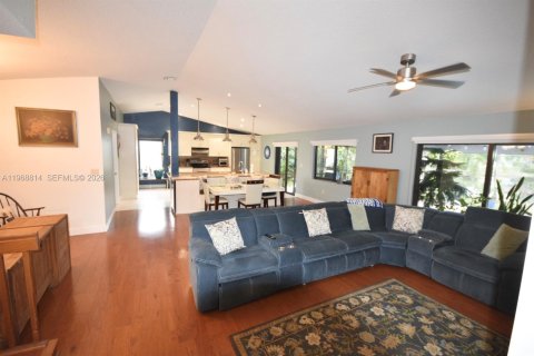 Casa en venta en Davie, Florida, 4 dormitorios, 177.26 m2 № 2035884 - foto 17