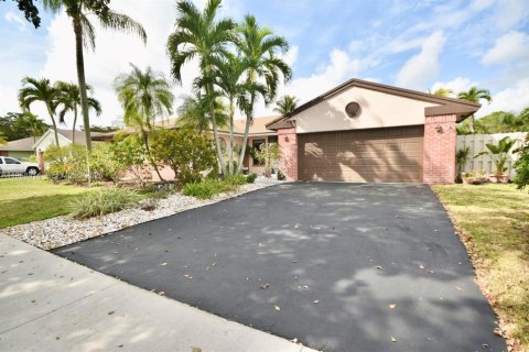 Casa en venta en Davie, Florida, 4 dormitorios, 177.26 m2 № 2035884 - foto 3