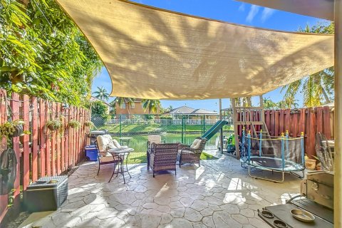 Adosado en venta en Homestead, Florida, 4 dormitorios, 150.13 m2 № 1472668 - foto 22