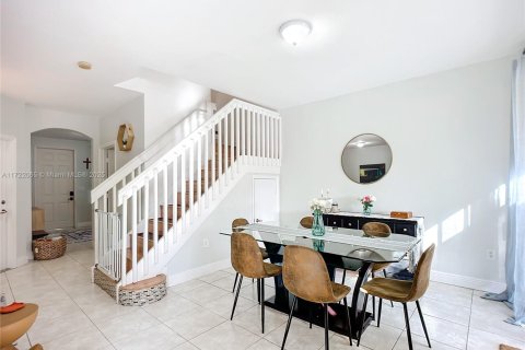 Adosado en venta en Homestead, Florida, 4 dormitorios, 150.13 m2 № 1472668 - foto 6