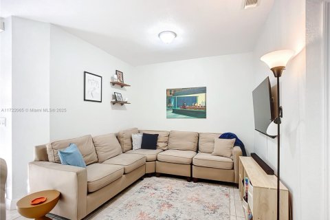 Adosado en venta en Homestead, Florida, 4 dormitorios, 150.13 m2 № 1472668 - foto 3
