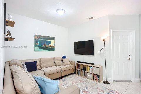 Adosado en venta en Homestead, Florida, 4 dormitorios, 150.13 m2 № 1472668 - foto 4