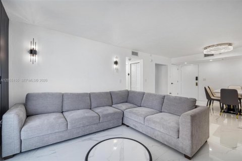 Condominio en venta en Miami Beach, Florida, 2 dormitorios, 83.8 m2 № 2168429 - foto 4