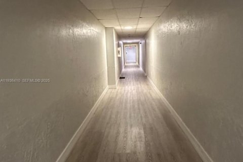 Condo in Sunny Isles Beach, Florida, 2 bedrooms  № 2088501 - photo 7