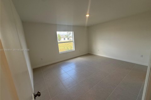 Casa en alquiler en Miami, Florida, 3 dormitorios № 2000470 - foto 10