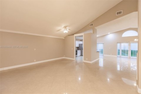 Купить виллу или дом в Веллингтон, Флорида 6 комнат, 191.01м2, № 1996416 - фото 11