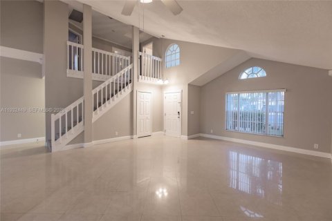 Купить виллу или дом в Веллингтон, Флорида 6 комнат, 191.01м2, № 1996416 - фото 8