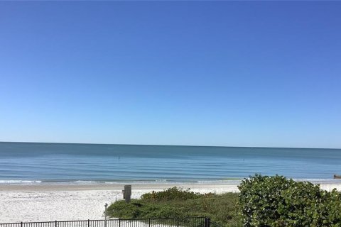 Condominio en venta en Madeira Beach, Florida, 2 dormitorios, 102.19 m2 № 1535617 - foto 3