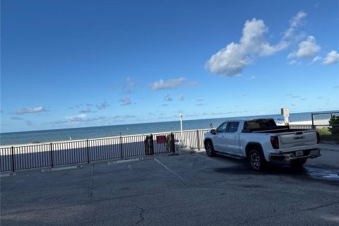 Copropriété à vendre à Madeira Beach, Floride: 2 chambres, 102.19 m2 № 1535617 - photo 27