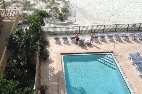 Condominio en venta en Madeira Beach, Florida, 2 dormitorios, 102.19 m2 № 1535617 - foto 5