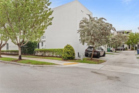 Propiedad comercial en alquiler en Doral, Florida, 1 dormitorio № 2026449 - foto 27