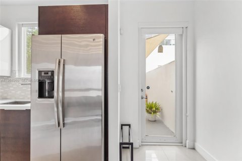 Propiedad comercial en alquiler en Doral, Florida, 1 dormitorio № 2026449 - foto 18