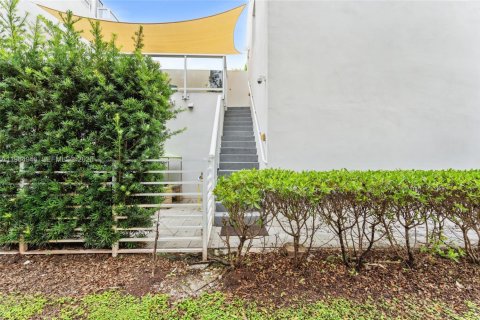 Propiedad comercial en alquiler en Doral, Florida, 1 dormitorio № 2026449 - foto 7