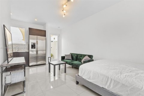Propiedad comercial en alquiler en Doral, Florida, 1 dormitorio № 2026449 - foto 16