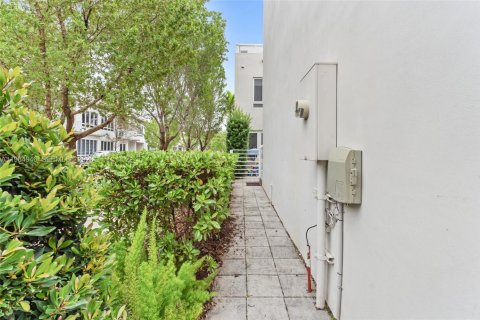 Propiedad comercial en alquiler en Doral, Florida, 1 dormitorio № 2026449 - foto 6