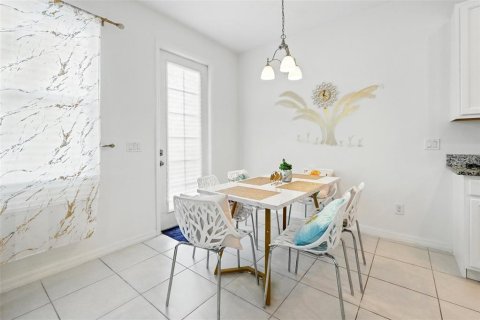 Adosado en alquiler en Davenport, Florida, 3 dormitorios, 152.36 m2 № 1678392 - foto 18