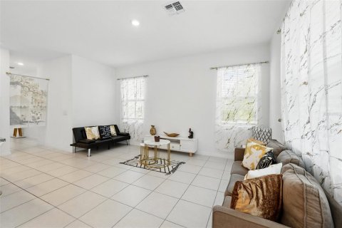Adosado en alquiler en Davenport, Florida, 3 dormitorios, 152.36 m2 № 1678392 - foto 14