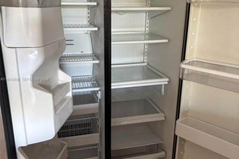 Condo in Coconut Creek, Florida, 1 bedroom  № 2009634 - photo 15