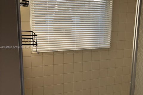 Condo in Coconut Creek, Florida, 1 bedroom  № 2009634 - photo 6