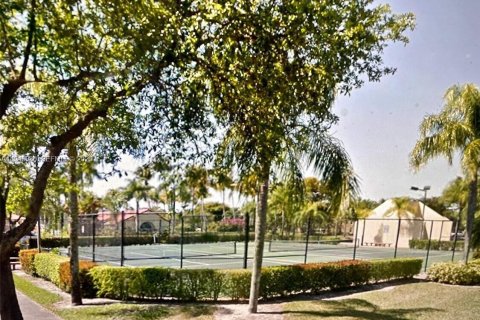 Condominio en alquiler en Coconut Creek, Florida, 1 dormitorio, 67.82 m2 № 2009634 - foto 2