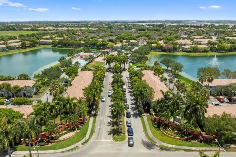 Touwnhouse à vendre à Homestead, Floride: 3 chambres, 120.96 m2 № 1981953 - photo 1