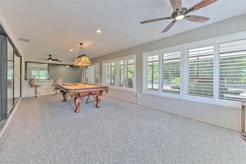 House in Sun City Center, Florida 3 bedrooms, 242.1 sq.m. № 2195778 - photo 23