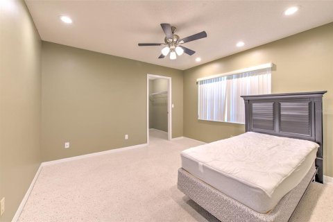 House in Sun City Center, Florida 3 bedrooms, 242.1 sq.m. № 2195778 - photo 26
