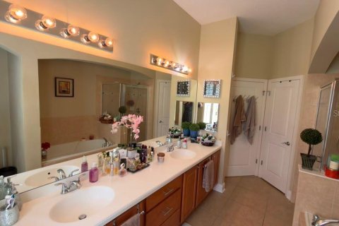 Copropriété à vendre à Celebration, Floride: 4 chambres, 185.99 m2 № 2291854 - photo 18
