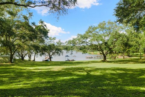House in Groveland, Florida 6 bedrooms, 321.91 sq.m. № 1835852 - photo 27