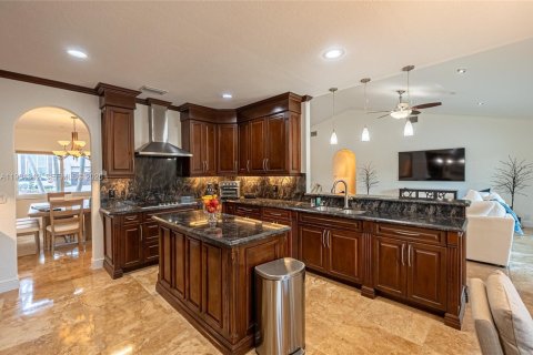 Villa ou maison à vendre à Miami Lakes, Floride: 3 chambres, 227.52 m2 № 1995271 - photo 29