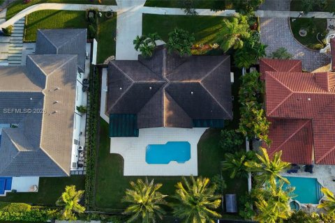 Villa ou maison à vendre à Miami Lakes, Floride: 3 chambres, 227.52 m2 № 1995271 - photo 18