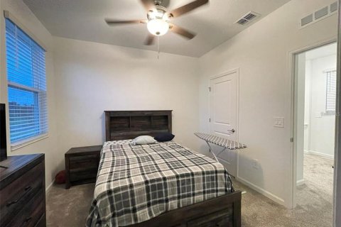 House in Kissimmee, Florida 3 bedrooms, 167.41 sq.m. № 2155703 - photo 23