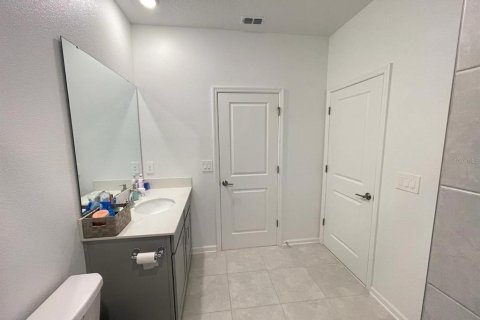 House in Kissimmee, Florida 3 bedrooms, 167.41 sq.m. № 2155703 - photo 27