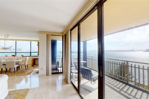 Copropriété à vendre à Miami, Floride: 3 chambres, 255.39 m2 № 1923834 - photo 9