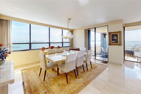 Copropriété à vendre à Miami, Floride: 3 chambres, 255.39 m2 № 1923834 - photo 7